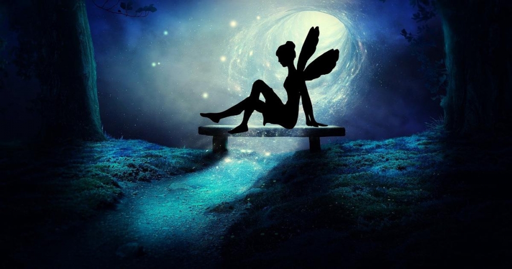 &Tau;&omicron; &pi;&alpha;&lambda;&iota;&kappa;ά&rho;&iota; &kappa;&alpha;&iota; &eta; &nu;&epsilon;&rho;ά&iota;&delta;&alpha;