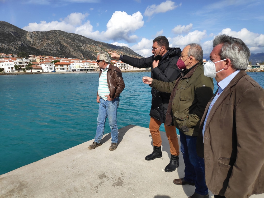 &Epsilon;&pi;&iota;&theta;&epsilon;ώ&rho;&eta;&sigma;&eta; &Tau;&zeta;&iota;&nu;&iota;έ&rho;&eta; &sigma;&epsilon; έ&rho;&gamma;&alpha; &sigma;&tau;&eta; &Mu;&omicron;&nu;&epsilon;&mu;&beta;&alpha;&sigma;&iota;ά (&Phi;&Omega;&Tau;&Omicron;)