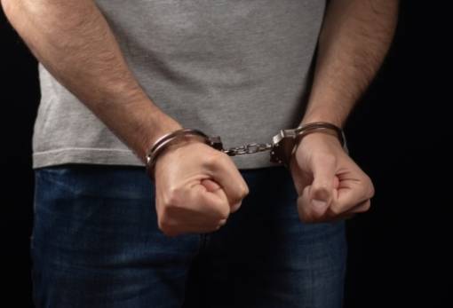 Είχε κρυμμένο τον σουγιά αλλά δεν ήταν για το… καλό του