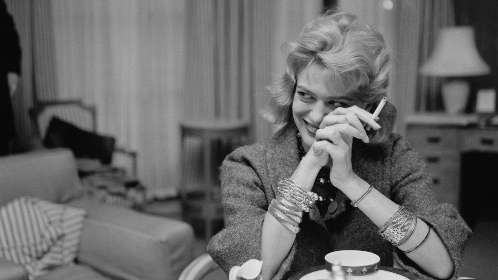 &Eta; &pi;&alpha;&rho;&alpha;&gamma;&omega;&gamma;ή &laquo;Melina&rsquo;s Dream&raquo; &psi;ά&chi;&nu;&epsilon;&iota; &eta;&theta;&omicron;&pi;&omicron;&iota;&omicron;ύ&sigmaf; &kappa;&alpha;&iota; &sigma;&tau;&eta; &Sigma;&pi;ά&rho;&tau;&eta;