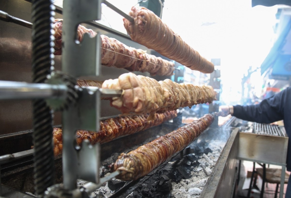 &Tau;&sigma;&iota;&kappa;&nu;&omicron;&pi;έ&mu;&pi;&tau;&eta;: &Pi;ώ&sigmaf; &epsilon;&pi;&eta;&rho;&epsilon;ά&zeta;&omicron;&upsilon;&nu; &tau;&omicron; &pi;&alpha;&rho;&alpha;&delta;&omicron;&sigma;&iota;&alpha;&kappa;ό &tau;&rho;&alpha;&pi;έ&zeta;&iota; &omicron;&iota; &alpha;&nu;&alpha;&tau;&iota;&mu;ή&sigma;&epsilon;&iota;&sigmaf; &sigma;&tau;&omicron; &kappa;&rho;έ&alpha;&sigmaf;