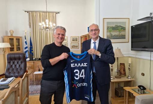 Με τον πρόεδρο της ΕΟΚ Β. Λιόλιο συναντήθηκε ο περιφερειάρχης Δ. Πτωχός