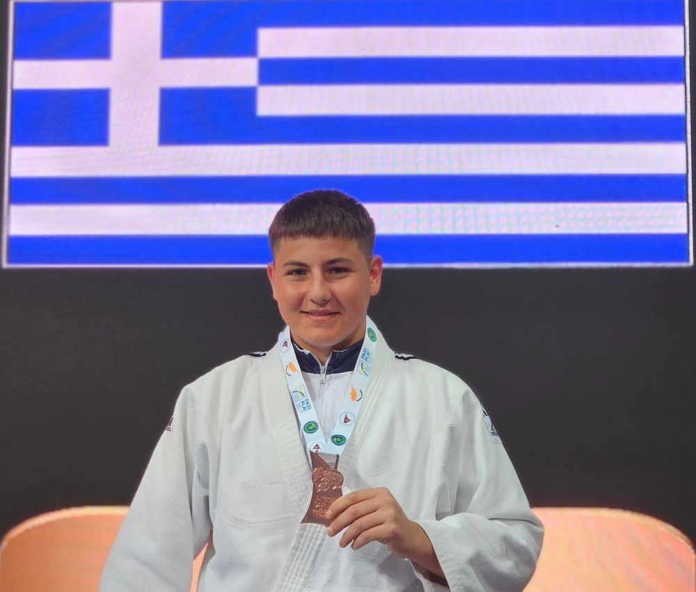 &Sigma;&tau;&omicron;&upsilon;&sigmaf; &kappa;&omicron;&rho;&upsilon;&phi;&alpha;ί&omicron;&upsilon;&sigmaf; &tau;&eta;&sigmaf; &Epsilon;&upsilon;&rho;ώ&pi;&eta;&sigmaf; &gamma;&iota;&alpha; &alpha;&kappa;ό&mu;&alpha; &mu;&iota;&alpha; &chi;&rho;&omicron;&nu;&iota;ά &omicron; &Gamma;. &Tau;&sigma;&omicron;&rho;&omega;&mu;ό&kappa;&omicron;&sigmaf;