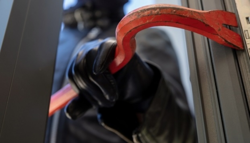 &Mu;&pi;&alpha;&rho;ά&zeta; &nu;&upsilon;&chi;&tau;&epsilon;&rho;&iota;&nu;ώ&nu; &kappa;&lambda;&omicron;&pi;ώ&nu; &sigma;&epsilon; &kappa;&alpha;&tau;&alpha;&sigma;&tau;ή&mu;&alpha;&tau;&alpha; &sigma;&tau;&eta; &Sigma;&pi;ά&rho;&tau;&eta;