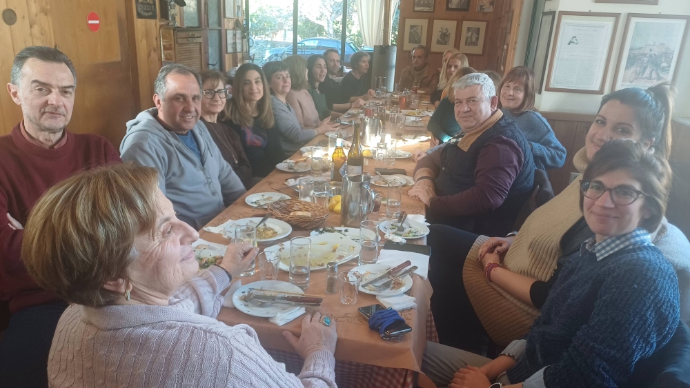 &Epsilon;&upsilon;&chi;έ&sigmaf; &kappa;&alpha;&iota; &sigma;&upsilon;&nu;&alpha;&delta;&epsilon;&lambda;&phi;&iota;&kappa;ό &pi;&nu;&epsilon;ύ&mu;&alpha; &sigma;&tau;&eta;&nu; &kappa;&omicron;&pi;ή &pi;ί&tau;&alpha;&sigmaf; &tau;&omicron;&upsilon; 3&omicron;&upsilon; &Gamma;&upsilon;&mu;&nu;&alpha;&sigma;ί&omicron;&upsilon; &Sigma;&pi;ά&rho;&tau;&eta;&sigmaf;