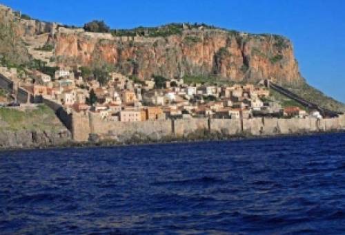 Προχωρά το έργο σταθεροποίησης των βράχων στην Καστροπολιτεία της Μονεμβασιάς