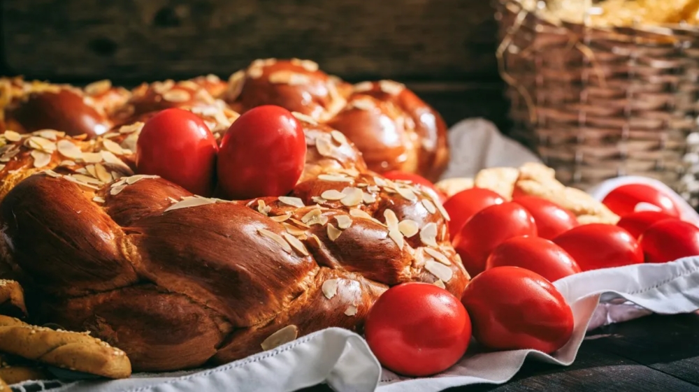 &Tau;&eta; &delta;&iota;&kappa;ή &tau;&eta;&sigmaf; &laquo;&Lambda;&alpha;&mu;&pi;&rho;ή&raquo;  &psi;ά&chi;&nu;&epsilon;&iota; &eta; &alpha;&gamma;&omicron;&rho;ά &sigma;&tau;&eta; &Sigma;&pi;ά&rho;&tau;&eta;