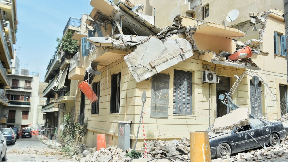 &Sigma;&tau;&eta;&nu; &alpha;&sigma;&phi;ά&lambda;&epsilon;&iota;&alpha; &Theta;&epsilon;&omicron;&delta;&omega;&rho;&iota;&kappa;ά&kappa;&omicron;&upsilon; &epsilon;ί&chi;&epsilon; &upsilon;&pi;&eta;&rho;&epsilon;&tau;ή&sigma;&epsilon;&iota; &omicron; &alpha;&sigma;&tau;&upsilon;&nu;&omicron;&mu;&iota;&kappa;ό&sigmaf; &pi;&omicron;&upsilon; &sigma;&kappa;&omicron;&tau;ώ&theta;&eta;&kappa;&epsilon; &sigma;&tau;&omicron;&nu; &Pi;&epsilon;&iota;&rho;&alpha;&iota;ά