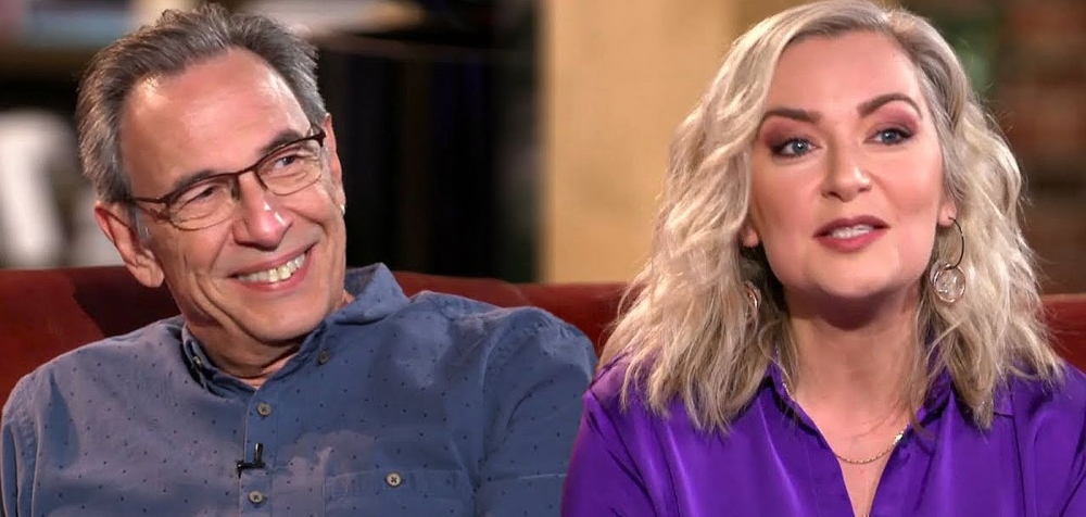 100 &Chi;&rho;ό&nu;&iota;&alpha; &Phi;&iota;&lambda;&alpha;&rho;&mu;&omicron;&nu;&iota;&kappa;ή &Kappa;&rho;&omicron;&kappa;&epsilon;ώ&nu;: &Mu;&iota;&alpha; &sigma;&upsilon;&nu;&alpha;&upsilon;&lambda;ί&alpha;&ndash;&gamma;&iota;&omicron;&rho;&tau;ή &mu;&epsilon; &Tau;&sigma;&alpha;&kappa;&nu;ή &kappa;&alpha;&iota; &Alpha;&nu;&tau;&omega;&nu;&omicron;&pi;&omicron;ύ&lambda;&omicron;&upsilon;