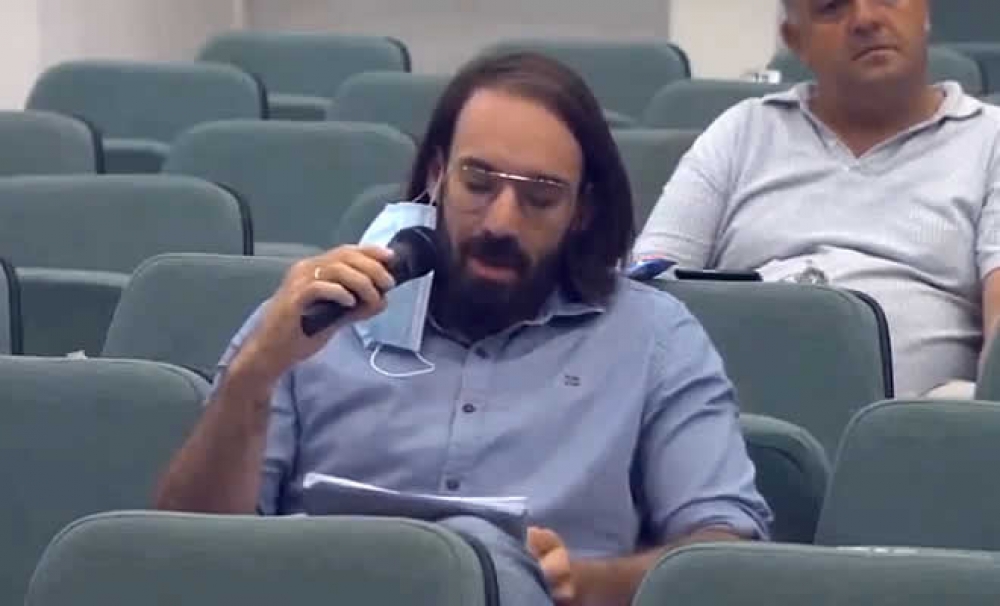 &Theta;. &Mu;&iota;&chi;&epsilon;&lambda;&omicron;&gamma;&gamma;&omicron;&nu;&alpha;&sigmaf;: &laquo;&Kappa;&alpha;&mu;ί&alpha; &sigma;&upsilon;&nu;&epsilon;&rho;&gamma;&alpha;&sigma;ί&alpha; &pi;&epsilon;&rho;ί &Tau;&omicron;&upsilon;&rho;&iota;&sigma;&mu;&omicron;ύ &mu;&epsilon; &tau;&eta; &delta;&eta;&mu;&omicron;&tau;&iota;&kappa;ή &alpha;&rho;&chi;ή &Sigma;&pi;ά&rho;&tau;&eta;&sigmaf;&raquo;