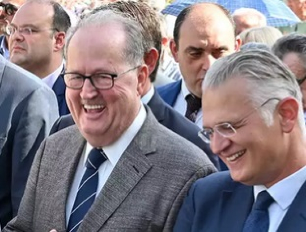 &Kappa;ά&nu;&epsilon;&iota; &kappa;ό&nu;&xi;&epsilon;&sigmaf; &omicron; &Nu;ί&kappa;&alpha;&sigmaf; &sigma;&tau;&omicron;&nu; &Pi;&tau;&omega;&chi;ό!