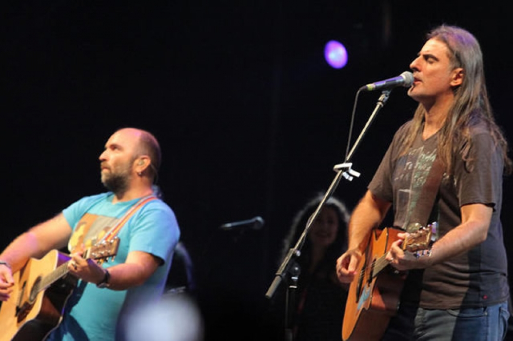 &Omicron;&iota; &Pi;&upsilon;&xi; &Lambda;&alpha;&xi; &gamma;&iota;&alpha; &mu;&iota;&alpha; &sigma;&upsilon;&nu;&alpha;&upsilon;&lambda;ί&alpha; &sigma;&tau;&omicron; &Sigma;&alpha;ϊ&nu;&omicron;&pi;&omicron;ύ&lambda;&epsilon;&iota;&omicron;!