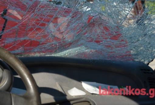 Σύγκρουση οχημάτων με τραυματίες μέσα σε τούνελ στην παράκαμψη Βουτιάνων