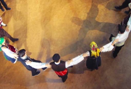 Παραδίδονται μαθήματα  παραδοσιακών χορών στις Αμύκλες