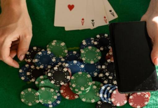 Μεταρρυθμίσεις για την αντιμετώπιση των επιπτώσεων από τα τυχερά παιχνίδια ζητά επιτροπή του «The Lancet»