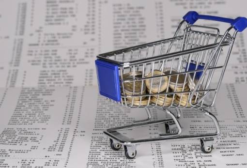 Η ακρίβεια γονατίζει τα νοικοκυριά