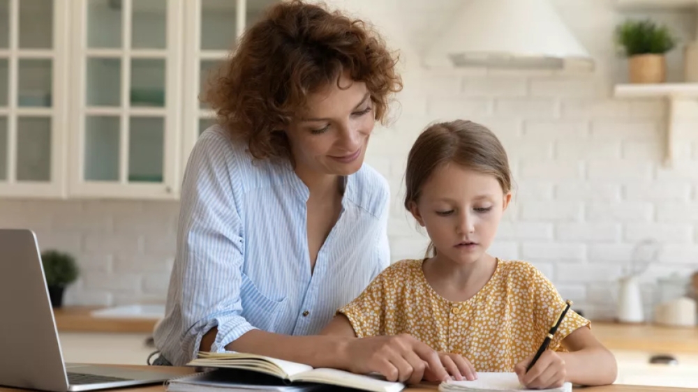 &Mu;&iota;&sigma;&epsilon;ί&tau;&epsilon; &tau;&alpha; &mu;&alpha;&theta;&eta;&mu;&alpha;&tau;&iota;&kappa;ά;