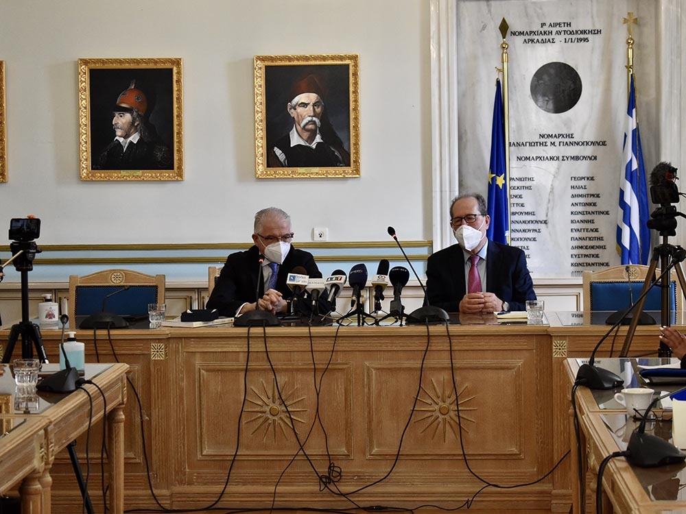 &Sigma;&upsilon;&nu;ά&nu;&tau;&eta;&sigma;&eta; &tau;&omicron;&upsilon; &pi;&rho;&omicron;έ&delta;&rho;&omicron;&upsilon; &Epsilon;&Lambda;&Gamma;&Alpha; &mu;&epsilon; &tau;&omicron;&nu; &pi;&epsilon;&rho;&iota;&phi;&epsilon;&rho;&epsilon;&iota;ά&rho;&chi;&eta; &Pi;&epsilon;&lambda;&omicron;&pi;&omicron;&nu;&nu;ή&sigma;&omicron;&upsilon;