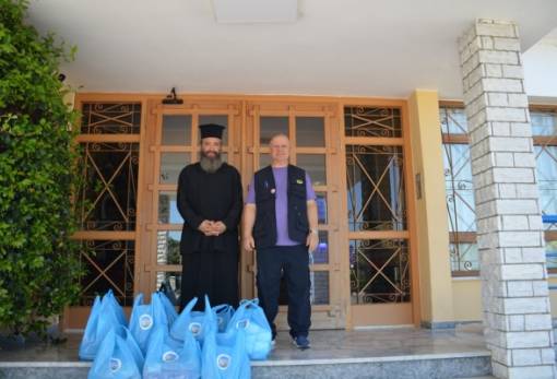 Αγκαλιά αγάπης από το 1ο Γυμνάσιο Σπάρτης  στο Άσυλο και το Γηροκομείο