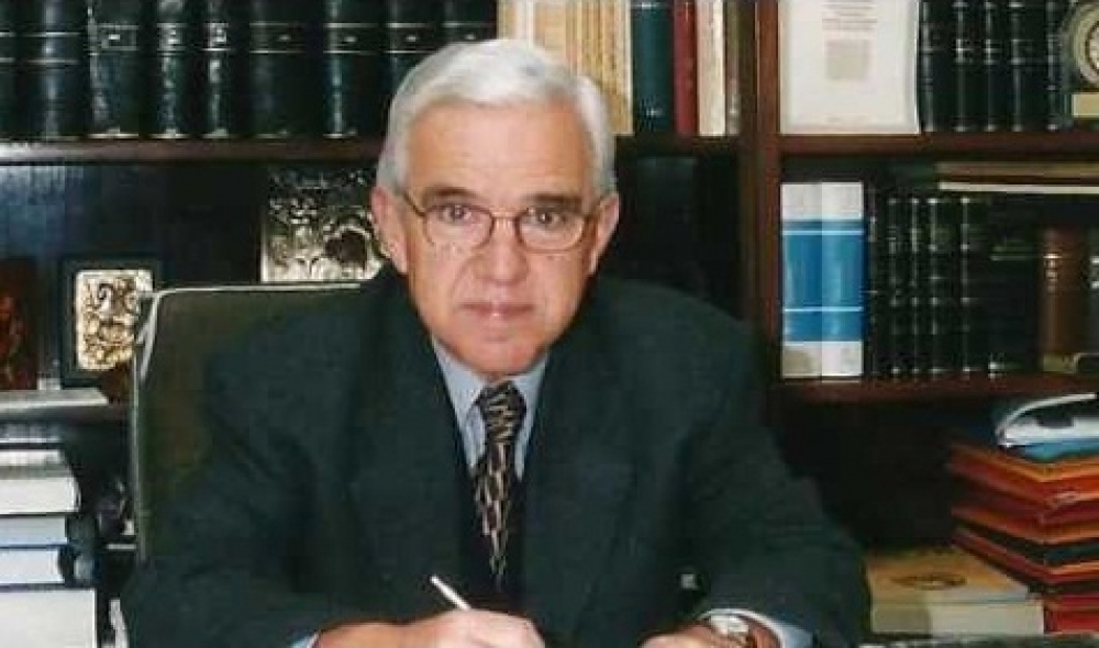 &Pi;&alpha;&rho;&omicron;&upsilon;&sigma;&iota;ά&zeta;&omicron;&nu;&tau;&alpha;&iota; &beta;&iota;&beta;&lambda;ί&alpha;  &tau;&omicron;&upsilon; &Delta;&eta;&mu;&omicron;&sigma;&theta;έ&nu;&eta; &Mu;&alpha;&tau;ά&lambda;&alpha; &sigma;&tau;&omicron; &Delta;&iota;&omicron;&iota;&kappa;&eta;&tau;ή&rho;&iota;&omicron;