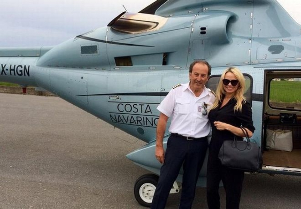 &Sigma;&tau;&eta; &Mu;&epsilon;&sigma;&sigma;&eta;&nu;ί&alpha; &eta; &Pi;ά&mu;&epsilon;&lambda;&alpha; Ά&nu;&tau;&epsilon;&rho;&sigma;&omicron;&nu;