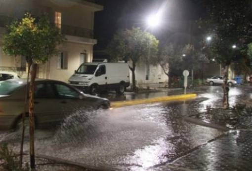 Πλημμυροπαθής η καινούρια οδός Λεωνίδου στη Σπάρτη!