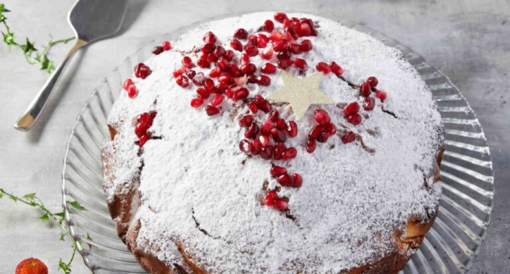 &Tau;&omicron;&nu; &Phi;&epsilon;&beta;&rho;&omicron;&upsilon;ά&rho;&iota;&omicron; &eta; &kappa;&omicron;&pi;ή &pi;ί&tau;&alpha;&sigmaf;  &tau;&eta;&sigmaf; Έ&nu;&omega;&sigma;&eta;&sigmaf; &Alpha;&pi;&alpha;&nu;&tau;&alpha;&chi;&omicron;ύ &Mu;&alpha;&nu;&iota;&alpha;&tau;ώ&nu;