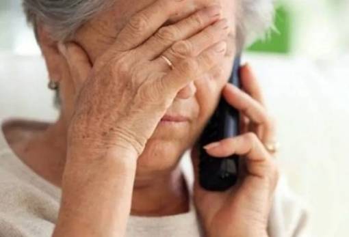 Ηλικιωμένη έχασε 8.000 ευρώ από τηλεφωνική απάτη