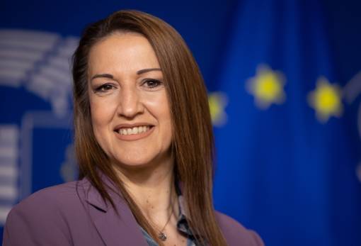 Στην Κομισιόν η Μ. Ζαχαρία για το εθνικό σχέδιο καύσης απορριμμάτων