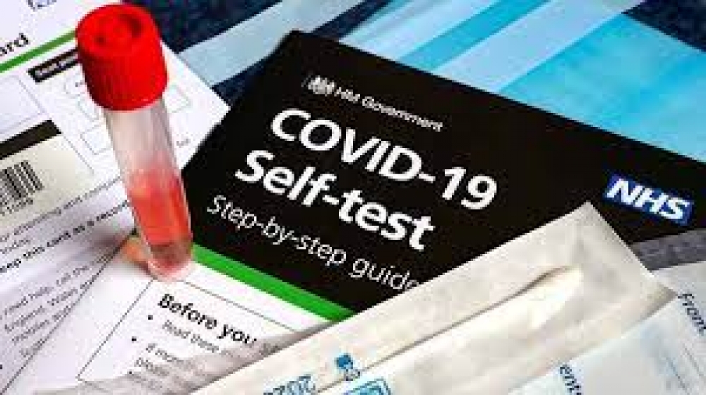 &Tau;&alpha; self-tests &laquo;&alpha;&pi;&epsilon;&iota;&lambda;&omicron;ύ&nu;&raquo; &tau;&omicron; &pi;&epsilon;&rho;&iota;&beta;ά&lambda;&lambda;&omicron;&nu;