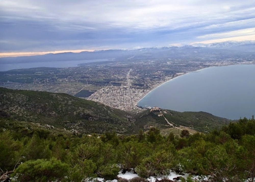 &laquo;&Sigma;&kappa;&alpha;&rho;&phi;&alpha;&lambda;ώ&nu;&epsilon;&iota;&raquo; &sigma;&tau;&alpha; &Gamma;&epsilon;&rho;ά&nu;&epsilon;&iota;&alpha; &omicron; &Epsilon;&Omicron;&Sigma; &Sigma;&pi;ά&rho;&tau;&eta;&sigmaf;
