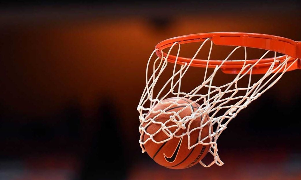 &Omicron; &Sigma;ύ&lambda;&lambda;&omicron;&gamma;&omicron;&sigmaf; &Kappa;&alpha;&lambda;&alpha;&theta;&omicron;&sigma;&phi;&alpha;ί&rho;&iota;&sigma;&eta;&sigmaf; &Sigma;&pi;ά&rho;&tau;&eta;&sigmaf; &beta;ά&zeta;&epsilon;&iota; &laquo;&tau;&rho;ί&pi;&omicron;&nu;&tau;&omicron;&raquo; &mu;&epsilon; &mu;&iota;&alpha; &lambda;&alpha;&mu;&pi;&rho;ή &chi;&omicron;&rho;&omicron;&epsilon;&sigma;&pi;&epsilon;&rho;ί&delta;&alpha;