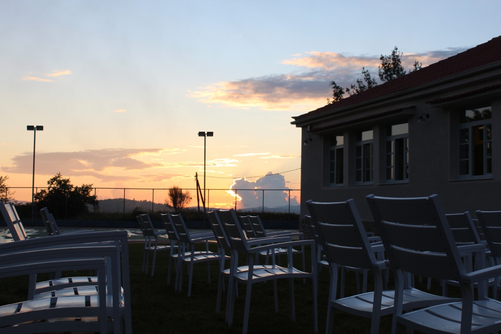 &Phi;ώ&tau;&alpha;, &sigma;&kappa;&eta;&nu;&iota;&kappa;ά, &mu;&omicron;&upsilon;&sigma;&iota;&kappa;ή &kappa;&alpha;&iota; ... &pi;ά&mu;&epsilon; &tau;&omicron;&nu; &Alpha;ύ&gamma;&omicron;&upsilon;&sigma;&tau;&omicron; &sigma;&tau;&eta; &Beta;&alpha;&mu;&beta;&alpha;&kappa;&omicron;ύ!