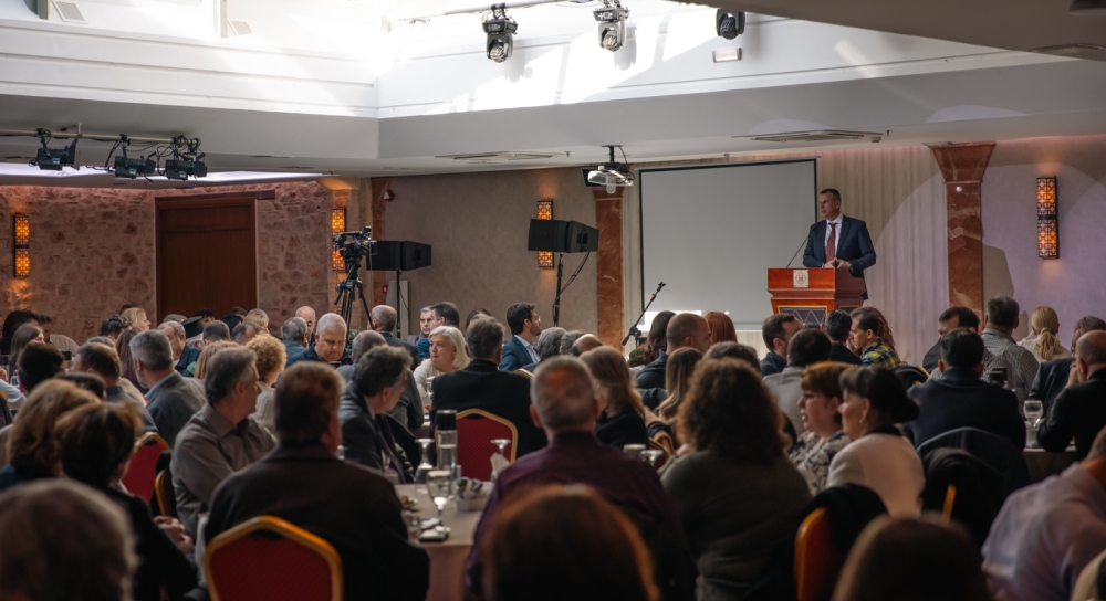 &Epsilon;&omicron;&rho;&tau;&alpha;&sigma;&tau;&iota;&kappa;ό &kappa;&lambda;ί&mu;&alpha; &sigma;&tau;&eta;&nu; &kappa;&omicron;&pi;ή &beta;&alpha;&sigma;&iota;&lambda;ό&pi;&iota;&tau;&alpha;&sigmaf; &tau;&eta;&sigmaf; &pi;&alpha;&rho;ά&tau;&alpha;&xi;&eta;&sigmaf; &laquo;&Sigma;&Pi;&Alpha;&Rho;&Tau;&Eta; &Mu;&Alpha;&Zeta;&Iota;&raquo;