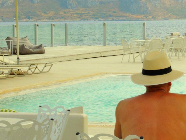 &Tau;&omicron;&upsilon;&rho;ί&sigma;&tau;&alpha;&sigmaf; &sigma;&tau;&omicron;&nu; &tau;ό&pi;&omicron; &mu;&omicron;&upsilon;...