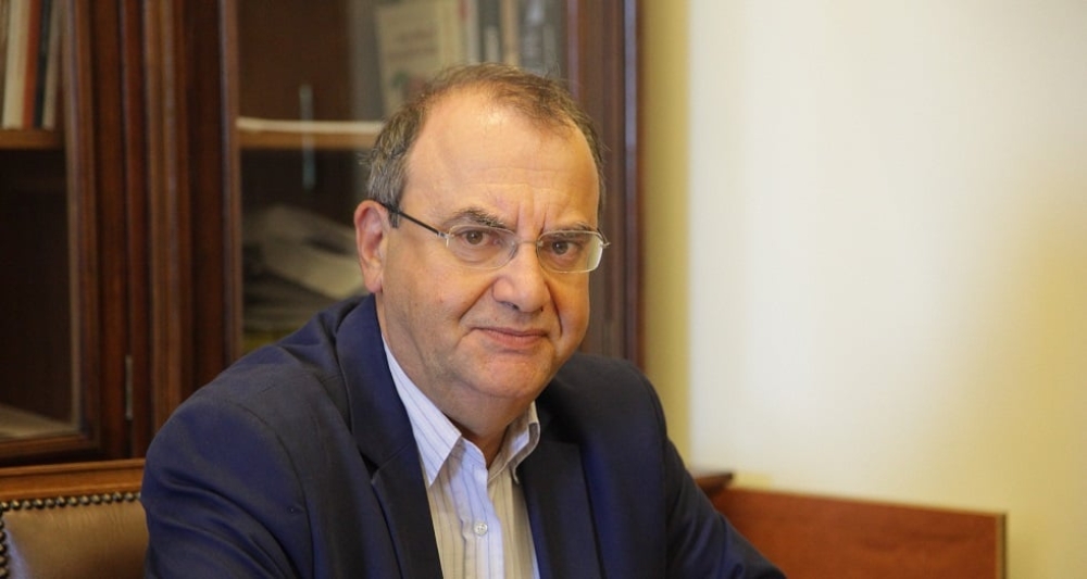 &Sigma;&tau;&eta; &Sigma;&pi;ά&rho;&tau;&eta; &omicron; &Delta;&eta;&mu;ή&tau;&rho;&eta;&sigmaf; &Sigma;&tau;&rho;&alpha;&tau;&omicron;ύ&lambda;&eta;&sigmaf; &gamma;&iota;&alpha; &tau;&eta; &sigma;&upsilon;&nu;έ&lambda;&epsilon;&upsilon;&sigma;&eta; &tau;&eta;&sigmaf; &Lambda;&Alpha;&Epsilon;