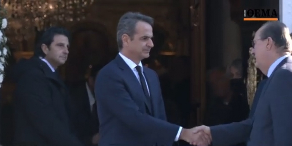 &Tau;&iota; &sigma;&upsilon;&nu;έ&beta;&eta; &tau;&epsilon;&lambda;&iota;&kappa;ά &sigma;&tau;&eta;&nu; &Tau;&rho;ί&pi;&omicron;&lambda;&eta; &mu;&epsilon;&tau;&alpha;&xi;ύ &Mu;&eta;&tau;&sigma;&omicron;&tau;ά&kappa;&eta;-&Nu;ί&kappa;&alpha;;