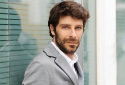 Ν. Γιατρομανωλάκης: O πρώτος ανοιχτά ομοφυλόφιλος υπουργός στην Ελλάδα