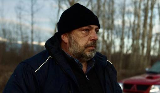 "&Pi;ί&sigma;&omega; &alpha;&pi;ό &tau;&iota;&sigmaf; &theta;&eta;&mu;&omega;&nu;&iota;έ&sigmaf;": Έ&nu;&alpha; &delta;&rho;&alpha;&mu;&alpha;&tau;&iota;&kappa;ό &kappa;&omicron;&iota;&nu;&omega;&nu;&iota;&kappa;ό &theta;&rho;ί&lambda;&epsilon;&rho; &pi;&omicron;&upsilon; &delta;&omicron;&kappa;&iota;&mu;ά&zeta;&epsilon;&iota; &tau;&omicron;&nu; &theta;&epsilon;&alpha;&tau;ή