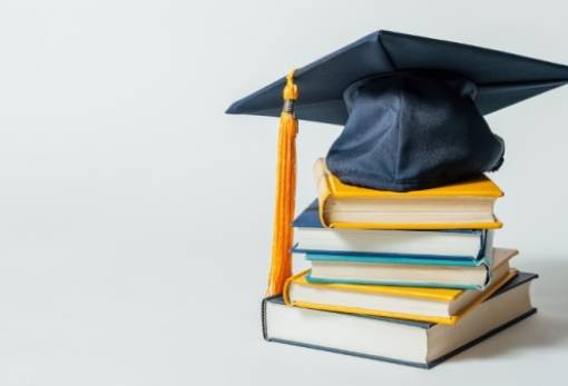 ΙΚΥ: Πρόγραμμα υποτροφιών σε φοιτητές ευπαθών ομάδων και πολύτεκνους