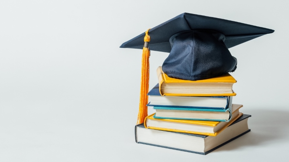 &Iota;&Kappa;&Upsilon;: &Pi;&rho;ό&gamma;&rho;&alpha;&mu;&mu;&alpha; &upsilon;&pi;&omicron;&tau;&rho;&omicron;&phi;&iota;ώ&nu; &sigma;&epsilon; &phi;&omicron;&iota;&tau;&eta;&tau;έ&sigmaf; &epsilon;&upsilon;&pi;&alpha;&theta;ώ&nu; &omicron;&mu;ά&delta;&omega;&nu; &kappa;&alpha;&iota; &pi;&omicron;&lambda;ύ&tau;&epsilon;&kappa;&nu;&omicron;&upsilon;&sigmaf;