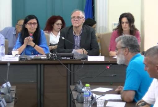 Πρόκληση με «περικεφαλαία»…