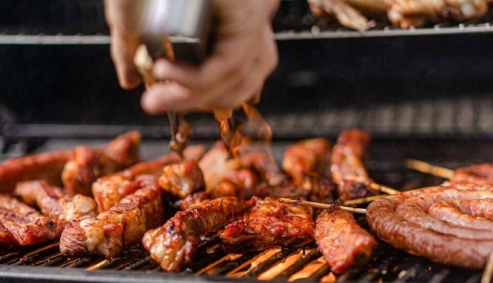 &Tau;&sigma;&iota;&kappa;&nu;&omicron;&pi;έ&mu;&pi;&tau;&eta; &mu;&epsilon; &gamma;&lambda;έ&nu;&tau;&iota; &kappa;&alpha;&iota; &mu;&omicron;&upsilon;&sigma;&iota;&kappa;ή &sigma;&tau;&eta;&nu; &kappa;&alpha;&rho;&delta;&iota;ά &tau;&eta;&sigmaf; &Mu;&omicron;&nu;&epsilon;&mu;&beta;&alpha;&sigma;&iota;ά&sigmaf;