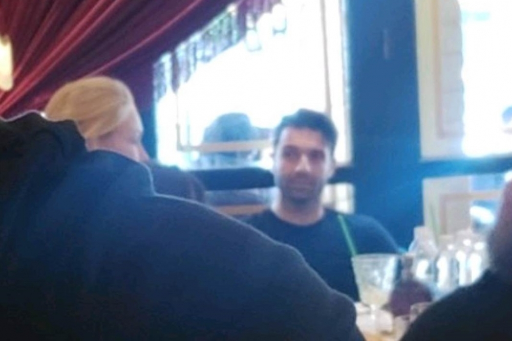 &Eta; &kappa;&omicron;&sigma;&mu;&omicron;&sigma;&upsilon;&rho;&rho;&omicron;ή &sigma;&tau;&eta; &Sigma;&pi;ά&rho;&tau;&eta; &kappa;&alpha;&iota; &omicron; &Gamma;. &Tau;&zeta;&alpha;&beta;έ&lambda;&lambda;&alpha;&sigmaf; &tau;&eta;&sigmaf; &Alpha;&Epsilon;&Kappa;