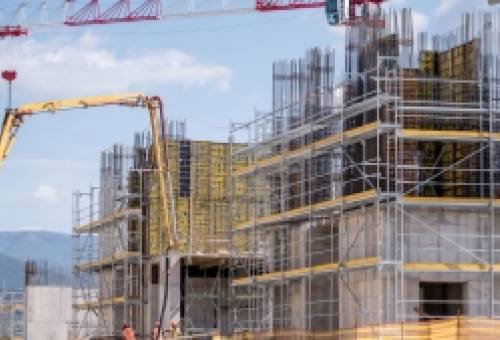 Σταθερά με ορίζοντα διετίας ορθώνεται το νέο Νοσοκομείο Σπάρτης