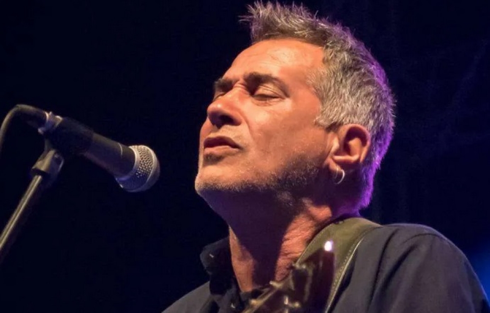 &laquo;&Alpha;&pi;ό&psi;&epsilon; &lambda;έ&omega; &nu;&alpha; &mu;&eta;&nu; &kappa;&omicron;&iota;&mu;&eta;&theta;&omicron;ύ&mu;&epsilon;&raquo;  &lambda;έ&epsilon;&iota; &omicron; &Pi;&alpha;&nu;&tau;. &Theta;&alpha;&lambda;&alpha;&sigma;&sigma;&iota;&nu;ό&sigmaf; &sigma;&tau;&eta;&nu; &Pi;&lambda;&alpha;&tau;ά&nu;&alpha;