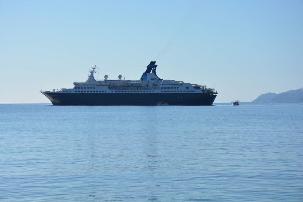 &Eta; &Mu;&omicron;&nu;&epsilon;&mu;&beta;&alpha;&sigma;&iota;ά &alpha;&nu;ά&mu;&epsilon;&sigma;&alpha; &sigma;&tau;&omicron;&upsilon;&sigmaf; &kappa;&omicron;&rho;&upsilon;&phi;&alpha;ί&omicron;&upsilon;&sigmaf; &pi;&rho;&omicron;&omicron;&rho;&iota;&sigma;&mu;&omicron;ύ&sigmaf; &kappa;&rho;&omicron;&upsilon;&alpha;&zeta;&iota;έ&rho;&alpha;&sigmaf;!