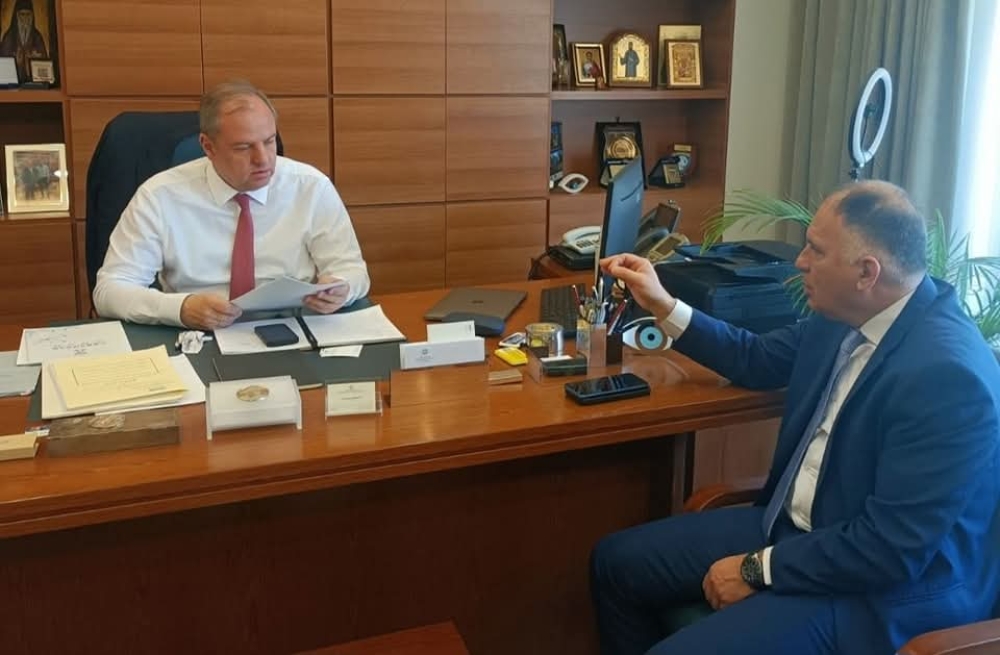 &Sigma;&tau;&omicron; &Upsilon;&pi;&Alpha;&Alpha;&Tau; &omicron; &Kappa;&rho;&eta;&tau;&iota;&kappa;ό&sigmaf; &gamma;&iota;&alpha; &pi;&upsilon;&rho;ό&pi;&lambda;&eta;&kappa;&tau;&omicron;&upsilon;&sigmaf;, &epsilon;&gamma;&gamma;&epsilon;&iota;&omicron;&beta;&epsilon;&lambda;&tau;&iota;&omega;&tau;&iota;&kappa;ά, &sigma;&upsilon;&nu;&delta;&epsilon;&delta;&epsilon;&mu;έ&nu;&epsilon;&sigmaf;