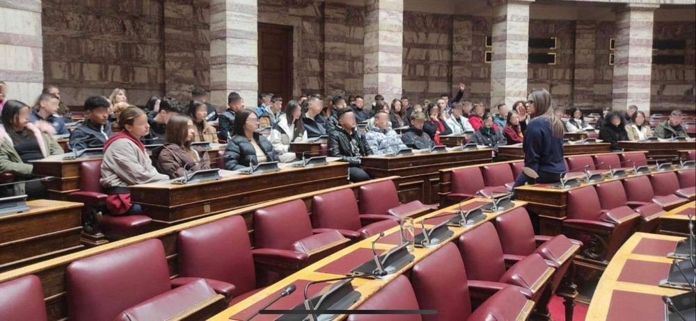 &Mu;&alpha;&theta;&eta;&tau;έ&sigmaf; &alpha;&pi;ό &tau;&omicron; &Gamma;&epsilon;&rho;ά&kappa;&iota; &sigma;&tau;&eta; &Beta;&omicron;&upsilon;&lambda;ή &tau;&omega;&nu; &Epsilon;&lambda;&lambda;ή&nu;&omega;&nu;