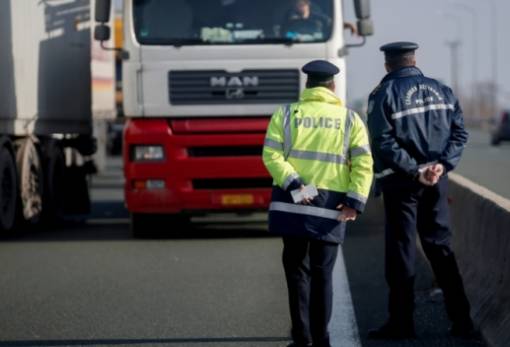 Αυξημένα μέτρα της Τροχαίας για το τριήμερο της Καθ. Δευτέρας